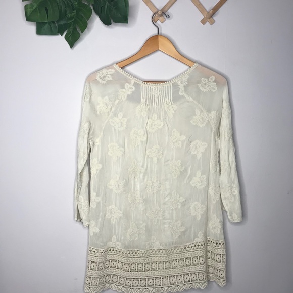 Johnny Was rayon embroidered crochet tunic - Picture 14 of 16
